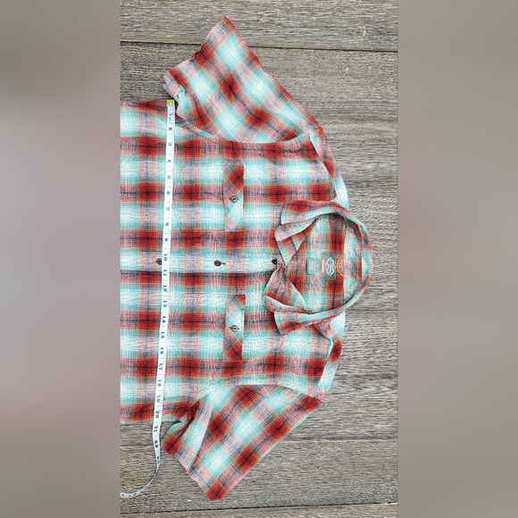 🌞 St. John's Bay Outdoor Button-up Short-Sleeve Men's Medium 🌞 - Picture 3 of 7